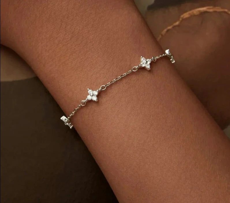 LUX White Gold Plated Shiny Zircon Flower Bracelet