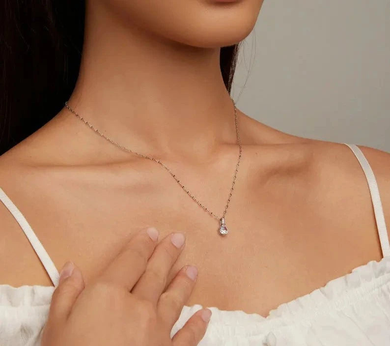 LUX Simple Clear Zircon Pendant Necklace